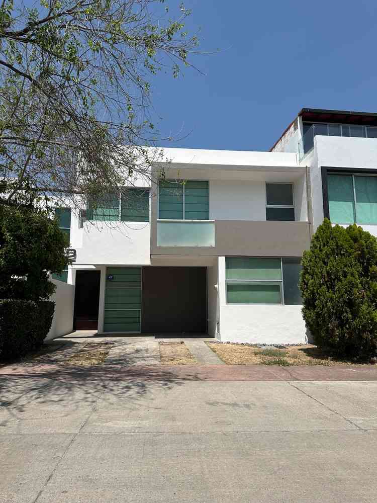 casa en renta avenida paseo de la luna solares residencial zapopan jalisco pfnRtdB
